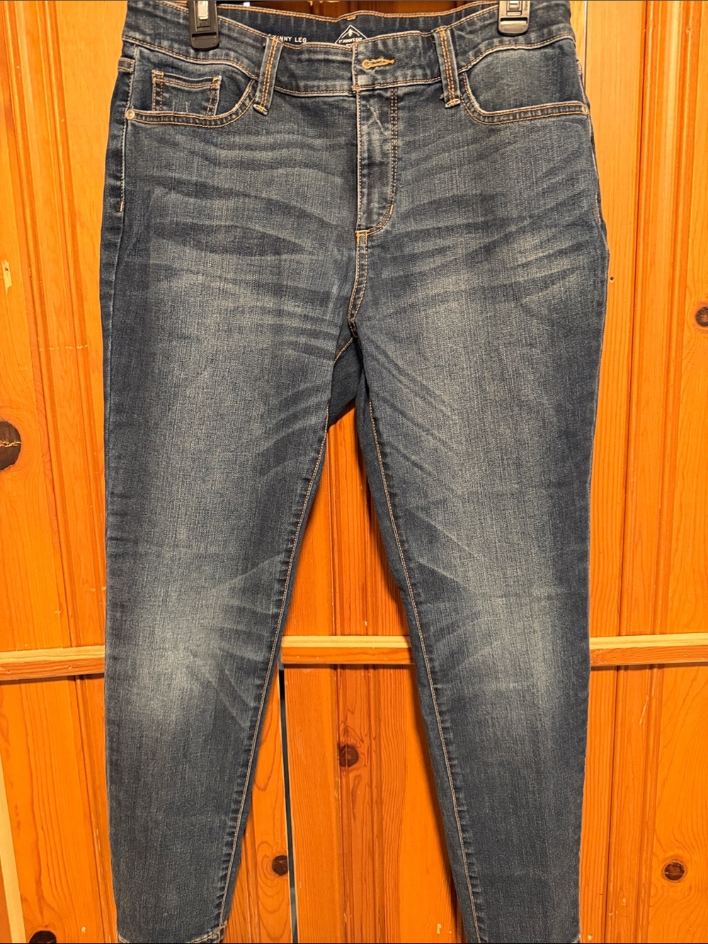 Women’s St. John’s Bay skinny Blue Jeans 12 petite